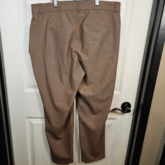 NEW Studio Torrid Pants Women's 14 Khaki Tan Woven Core Trouser Ankle NWT NEW - Picture 3 of 6
